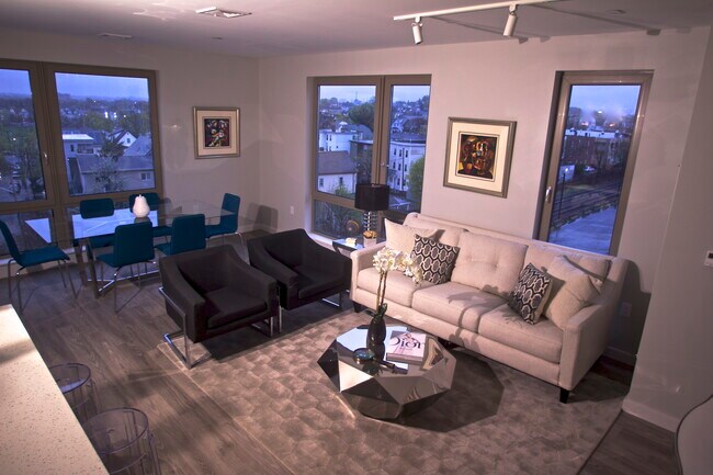 View From 502 - 640 Boston Ave