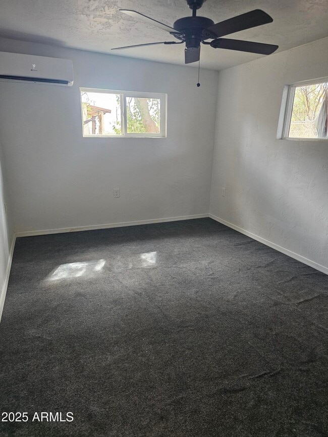 Building Photo - 872 AZ-92