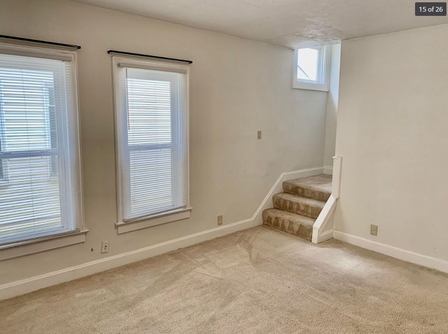 Building Photo - 667 Frebis Ave