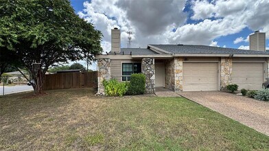 Building Photo - 1308 Conway Dr