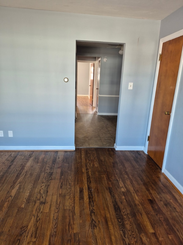 Building Photo - 3131 Mozart Ave