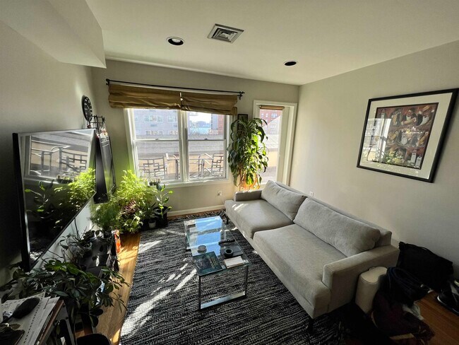 Foto del edificio - 300 Hudson St