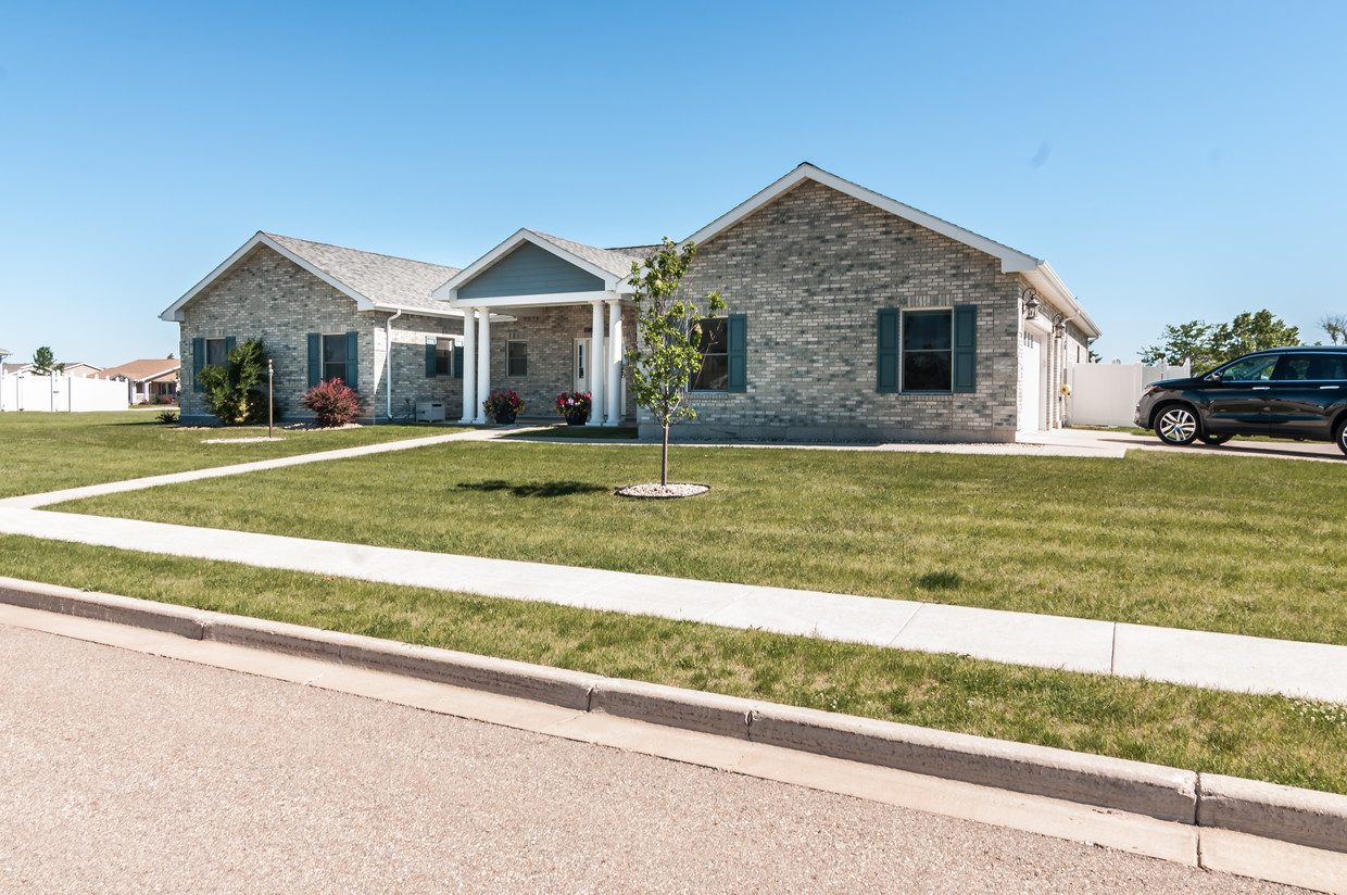 Foto principal - Minot AFB Homes