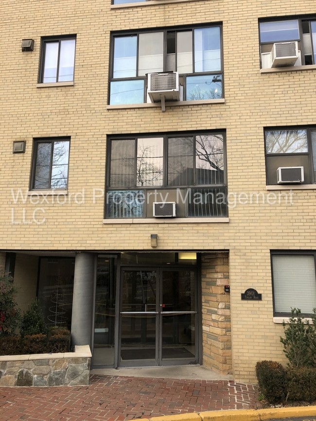 Building Photo - Bright and Spacious 1 Bedroom in Glover Park!