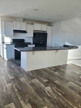 Building Photo - 413 Rhett Lane