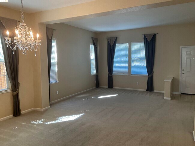 Building Photo - 2669 Zepher Ct