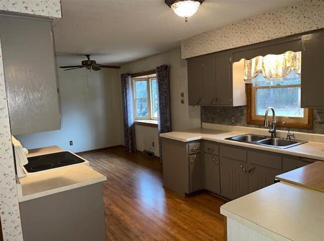 Foto del edificio - 3824 174th Ave NW