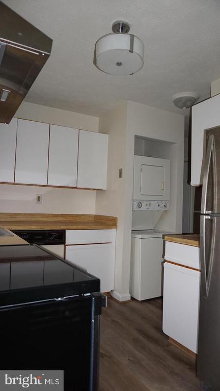 Foto del edificio - 6910 Hawthorne Rd