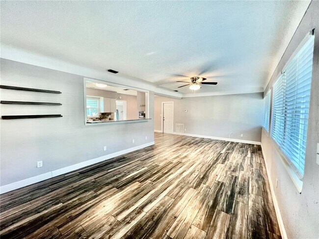 Foto del edificio - 3530 66th Way N