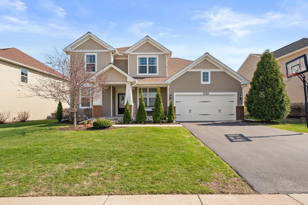 Primary Photo - 3720 Honey Locust Dr