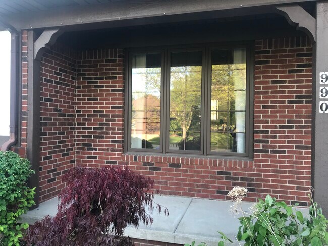Foto del edificio - 990 Pelee Dr