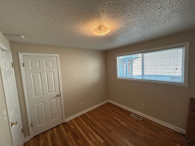 Foto del edificio - Large 3 bed, 2 bath house in South Seattle...