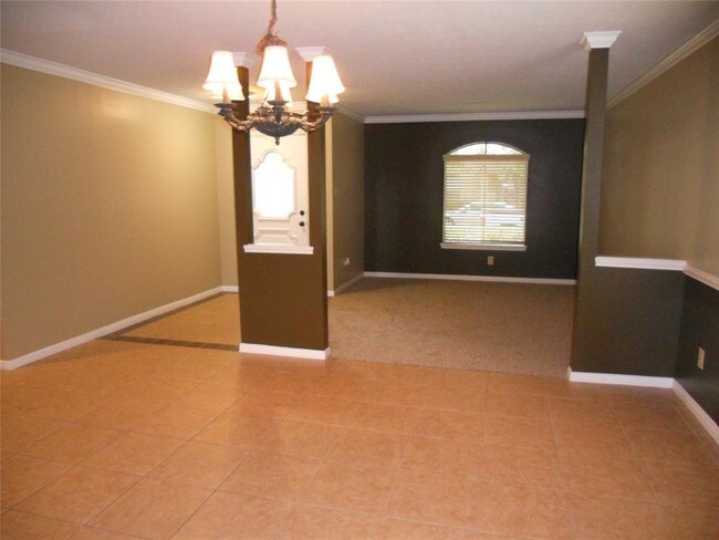 Building Photo - 7922 Devlin Dr