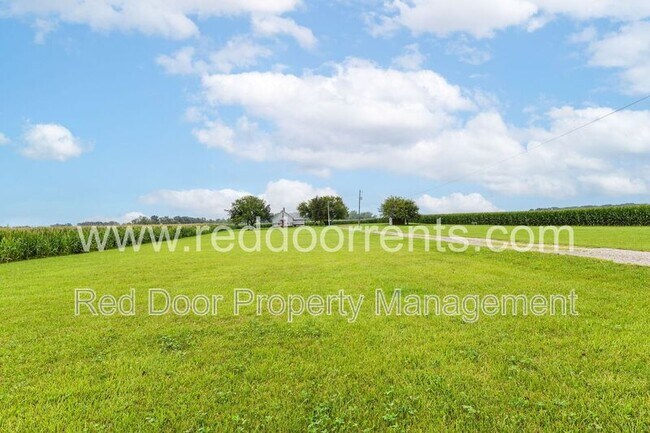 Foto del edificio - 9915 E County Rd