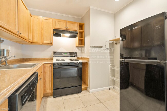 Foto del edificio - 1 br, 1 bath House - 4413 Romlon St #203 -