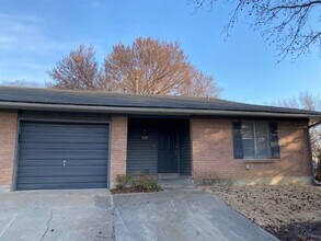 Building Photo - 6825 E 73rd St