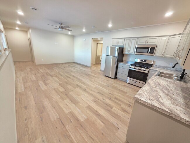 Foto del edificio - 1101 S Lawler St