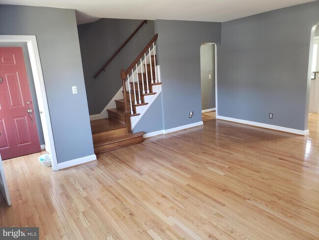 Building Photo - 1733 Glen Ridge Rd