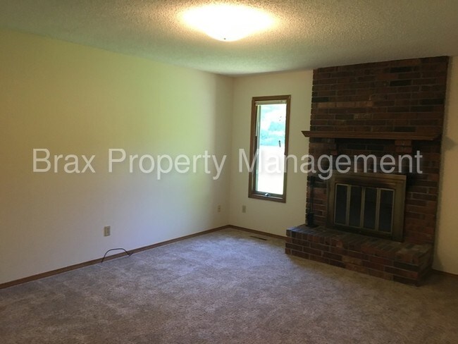 Foto del edificio - 2927 S Market Ave