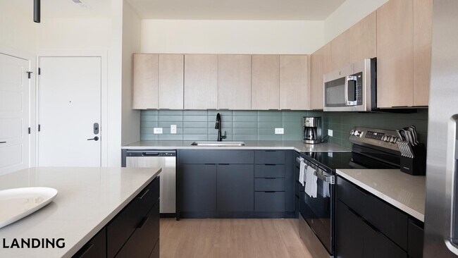 Foto del edificio - 700 Hamilton Ave
