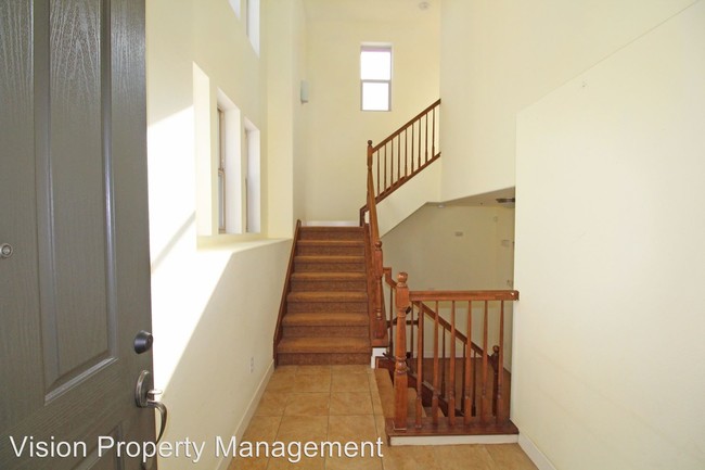 Building Photo - 3 br, 2.5 bath House - 6415 Blue Rock Court