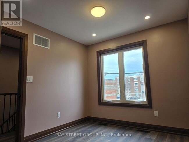 Building Photo - 108 Chatham Ave