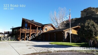 Building Photo - 323 Rd 4Eu