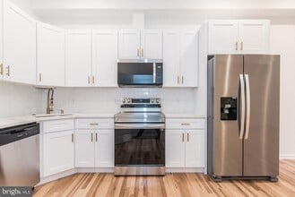 Building Photo - 315 N Preston St