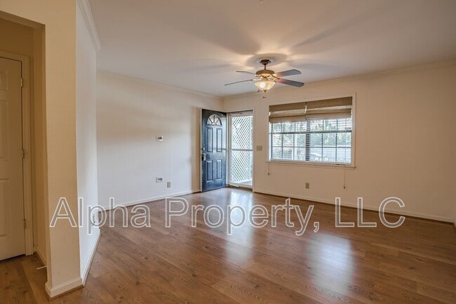 Building Photo - 408 Townes St