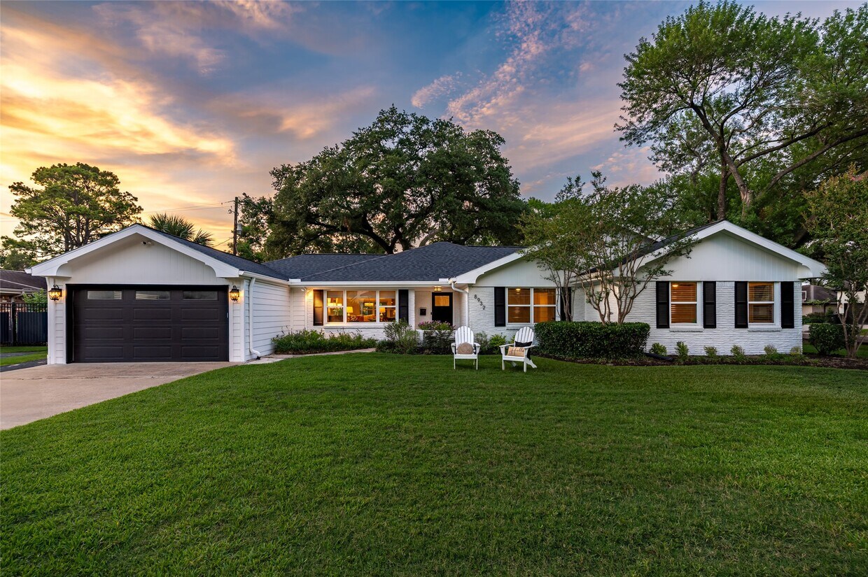 Foto principal - 8932 Padfield St