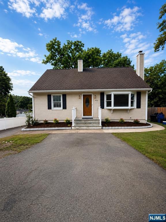 Building Photo - 533 Ramapo Valley Rd