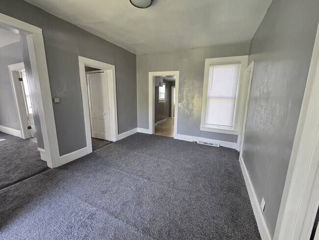 Foto del edificio - 1122 E 6th Ave