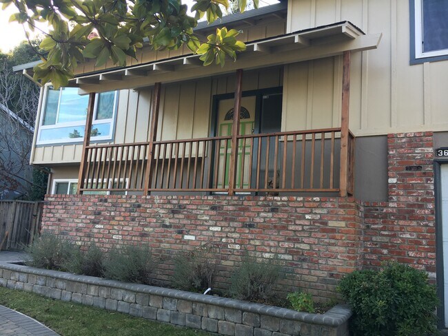 Front of house - 3634 Farm Hill Blvd