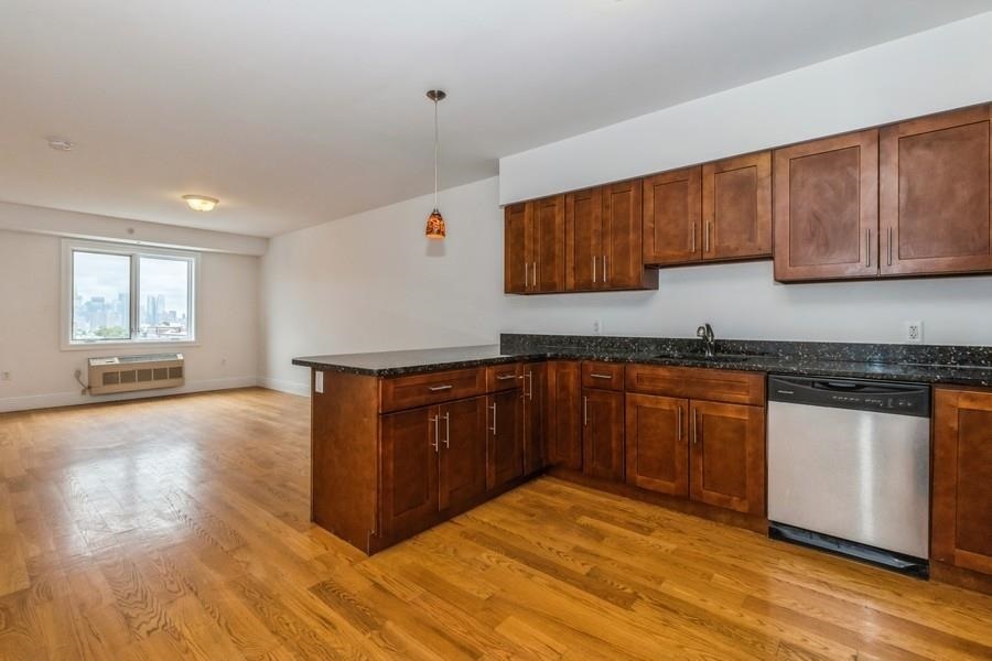 Foto principal - 125 43rd St
