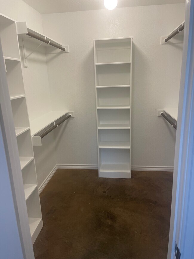 Foto del edificio - 133 Quail Meadows Dr