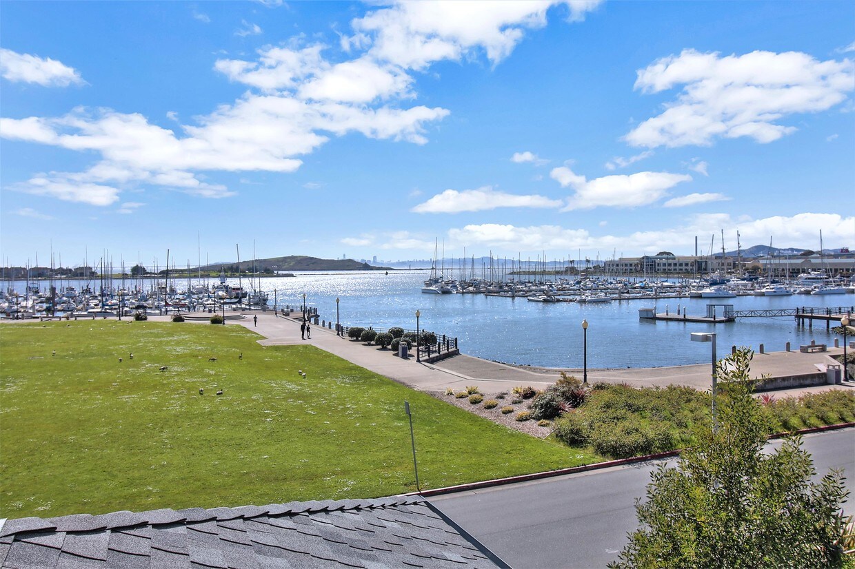 1205 Melville Square, Richmond, CA 94804 Townhome Rentals in Richmond