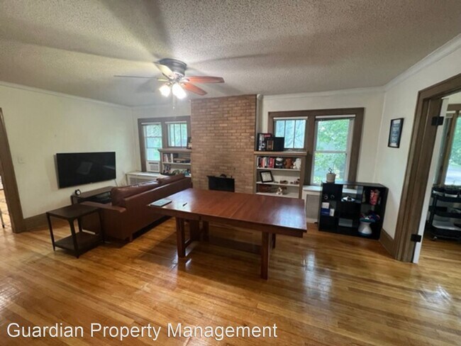 Building Photo - 4 br, 2 bath House - 1098 Stryker Ave