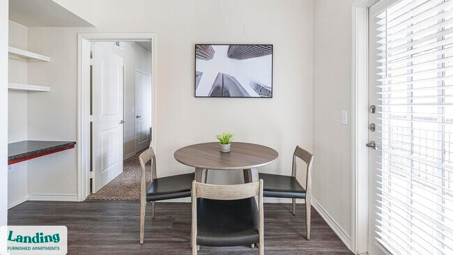 Foto del edificio - 8989 West Rd