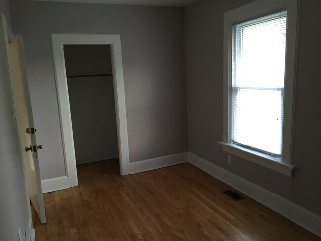 Foto del edificio - 2373 N Humboldt Blvd