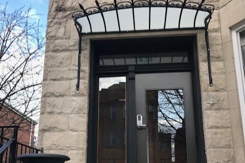 Secure, coded entrance - 1431 N Maplewood Ave