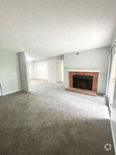 Building Photo - 601 Riverhill Cir