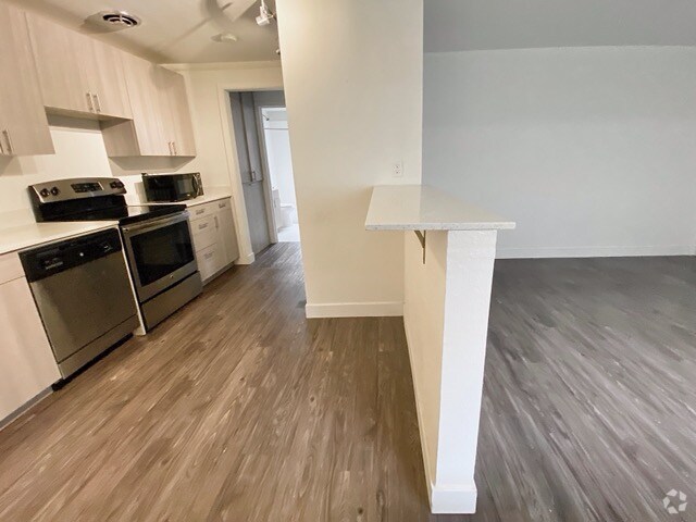 Building Photo - 1419 2nd Ave W