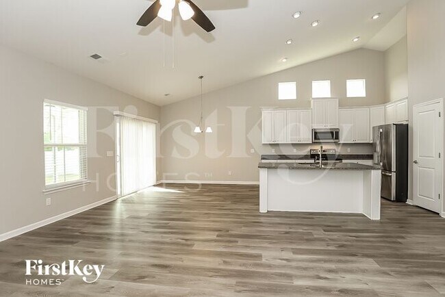 Foto del edificio - 2800 Goose Creek Ln