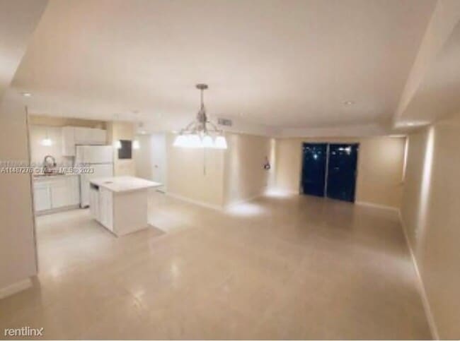 Foto del edificio - 3 br, 2 bath House - 4680 W 13th Ln Apt 519
