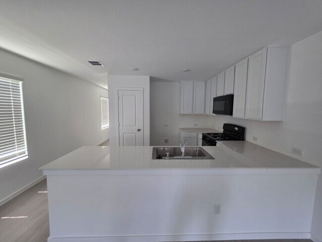 Building Photo - NEWLY BUILT 3 bedroom 2.5 Bath for rent!!!