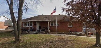 Building Photo - 109 Easy St