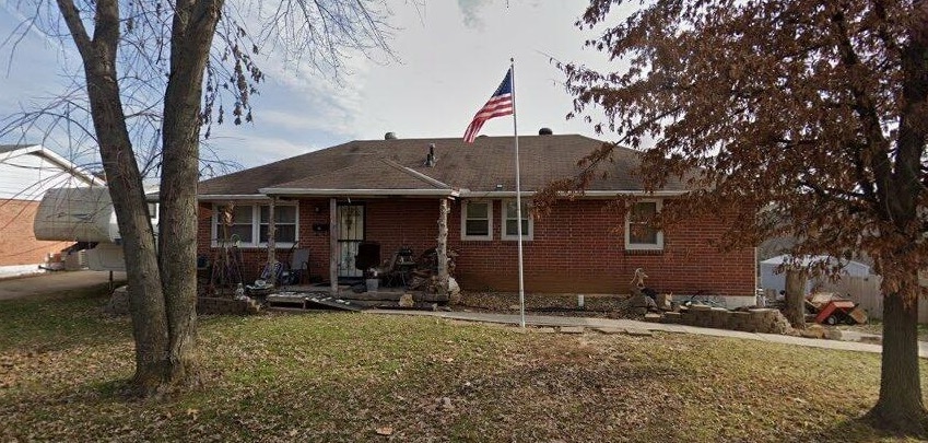 Primary Photo - 109 Easy St