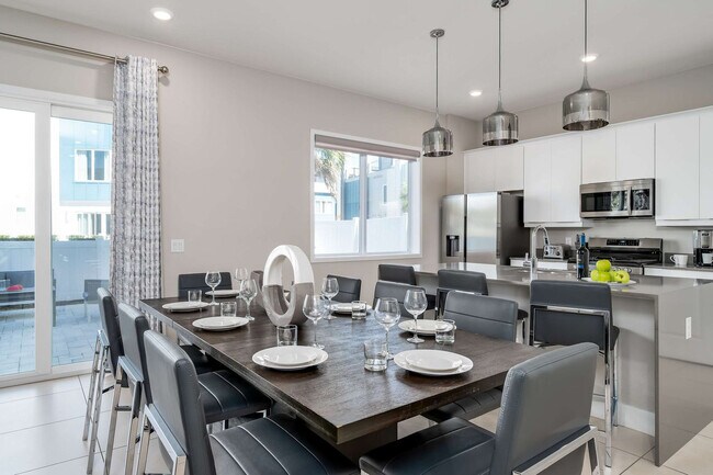 Foto del edificio - 7770 Sandy Ridge Dr