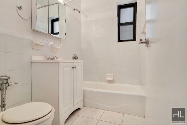 Building Photo - EAST 55 STREET