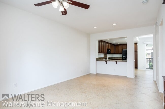 Building Photo - 10543 Avenida Olinda